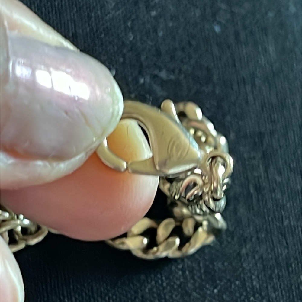 CHANEL excellent condition preloved metal crystal pearl logo necklace gold. - Picture 7 of 13